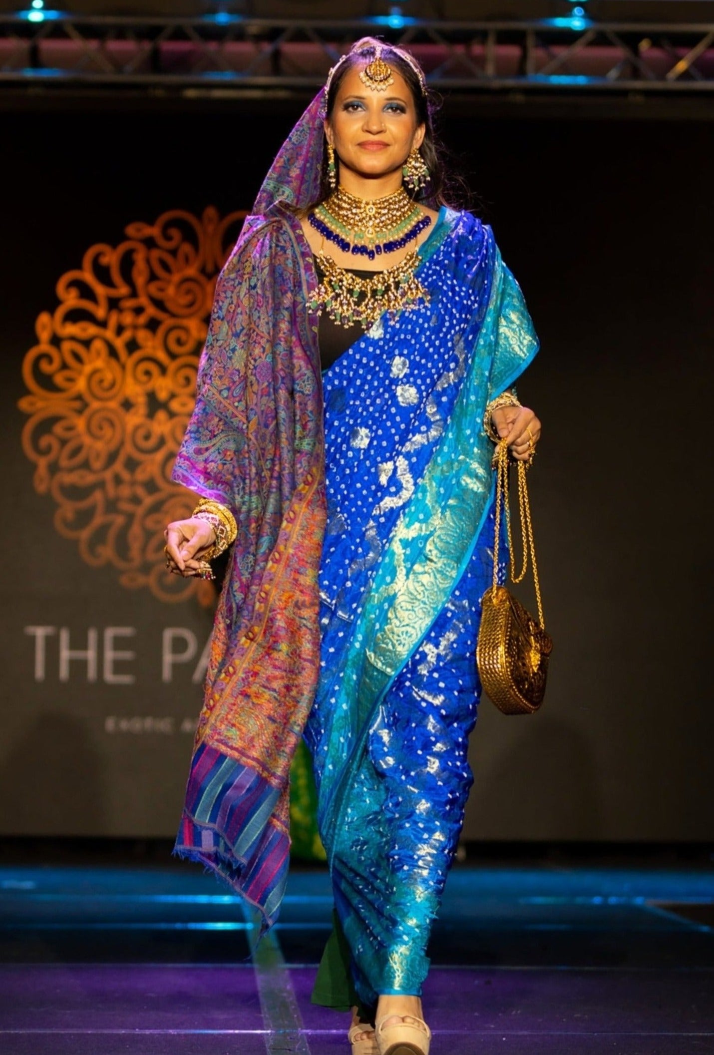 Floral Blue Navy Kani Shawl - The Pashm