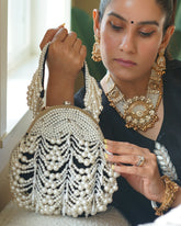 Black Pearl Bag - The Pashm