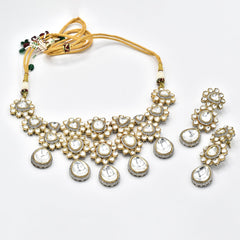 Amita Polki Floral Necklace Set - The Pashm