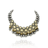Parnavi Grey Pearl Kundan Set - The Pashm