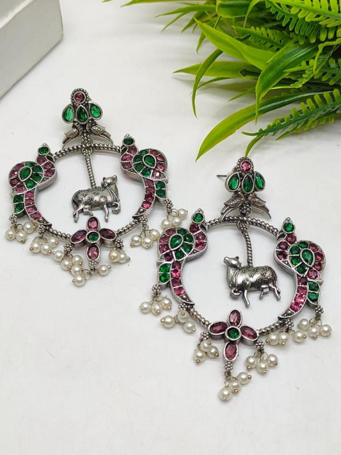 Gaya Studded Earrings - The Pashm