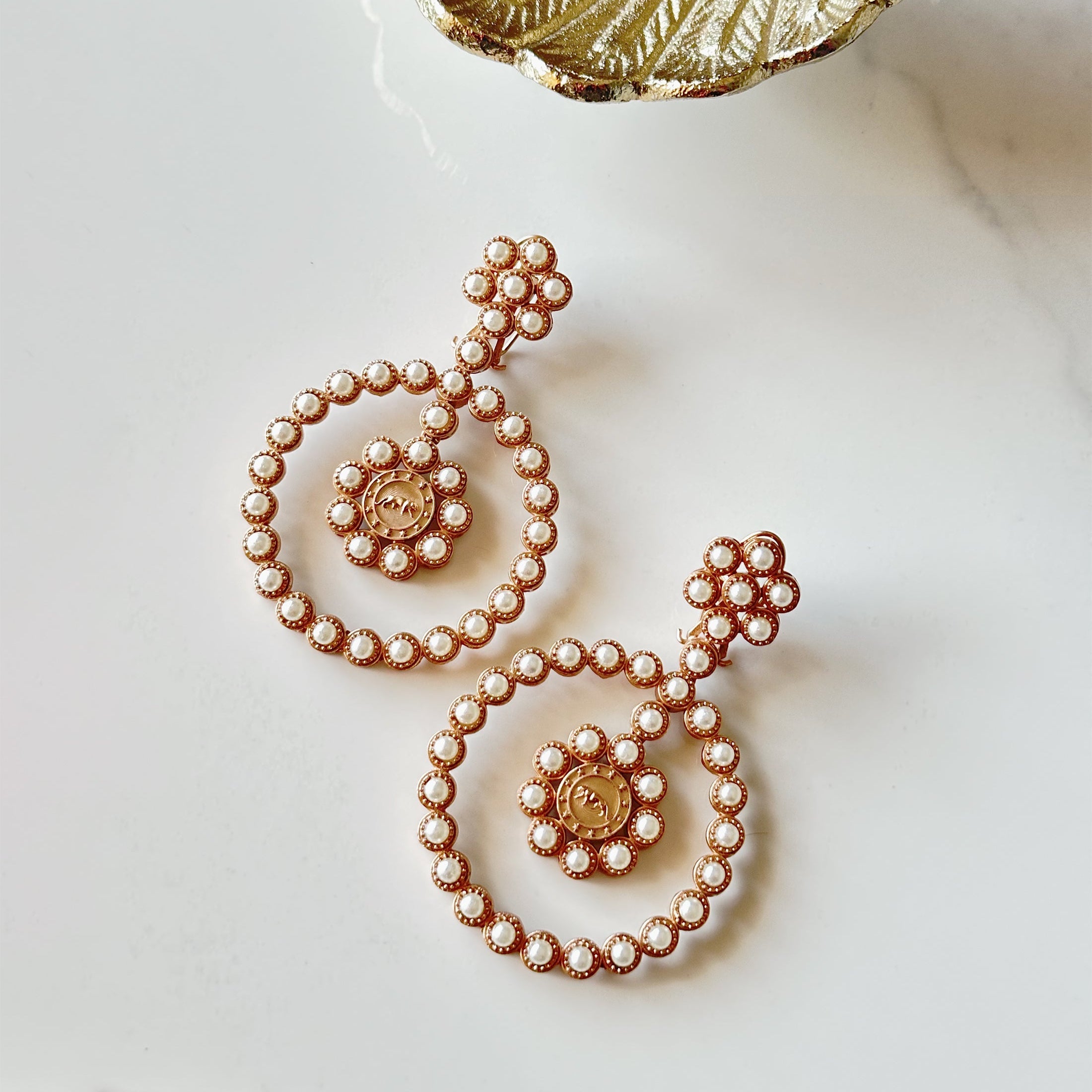 Ruhani Pearl Hoops - The Pashm
