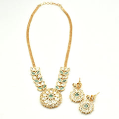 Amisha Polki Flower Pendant Set - The Pashm