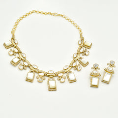 Aashvi White Stone Gold Necklace - The Pashm