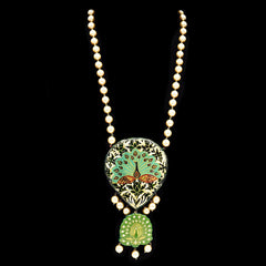 Urvashi Reversible Necklace