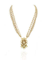 Amaal Pearl String Kundan Pendant Set - the Pashm