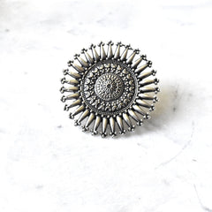 Aanqa Silver Ring