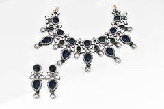 Victorian Blue Cabochon Pearl Necklace - The Pashm