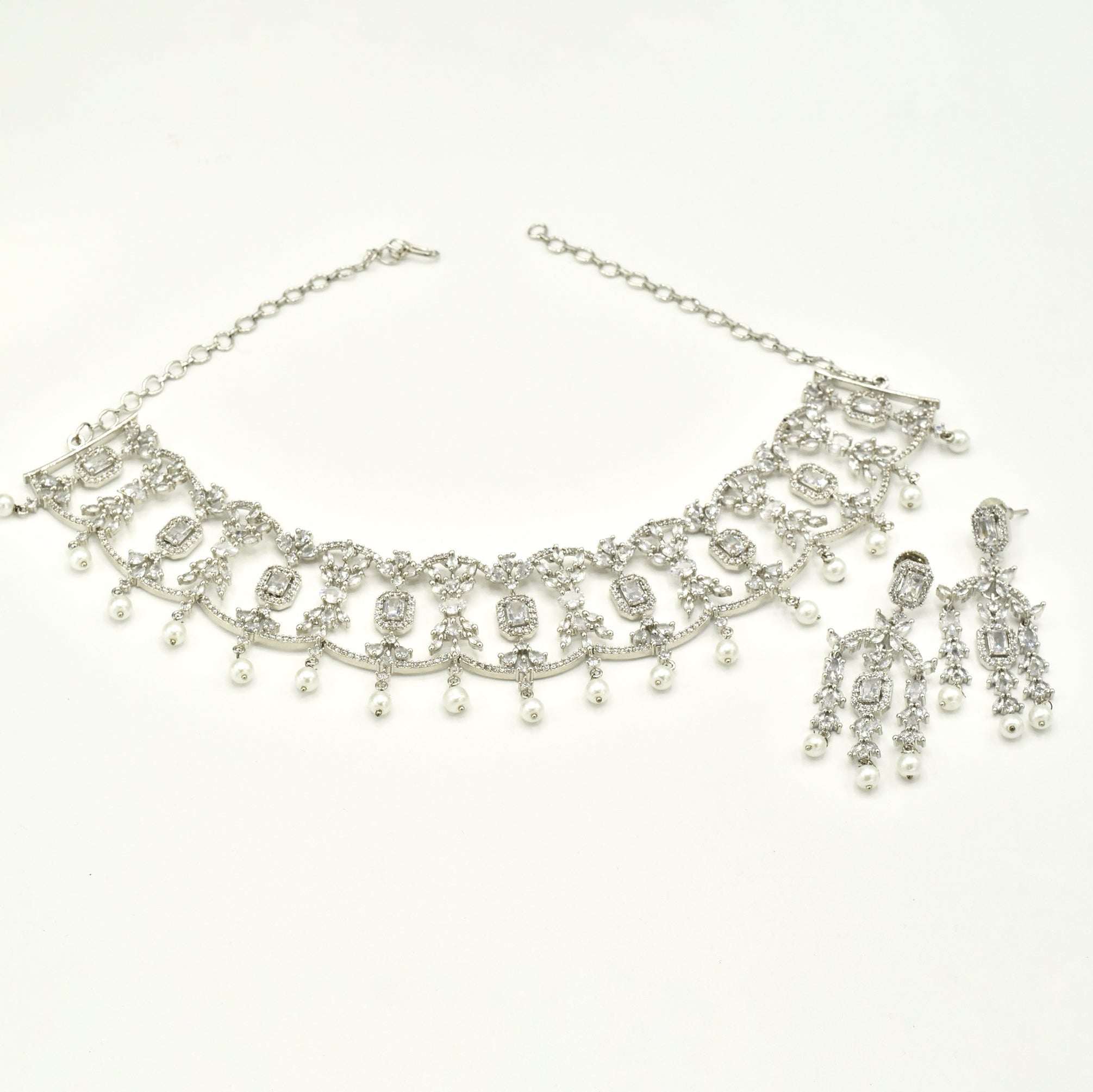 Sienna Pearl Drop Choker Necklace - The Pashm
