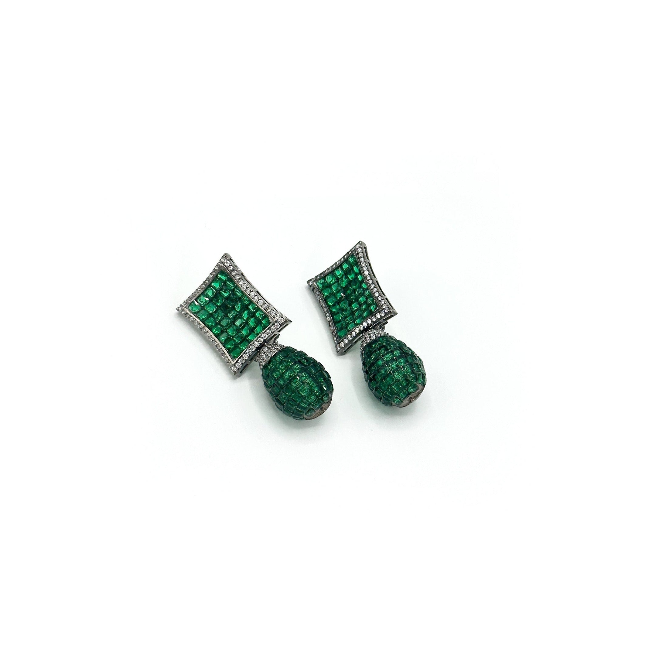 Zivah Studded Earrings Green - The Pashm