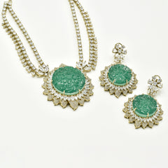 Azus Emerald Green Carved Stone Pendant Set - The Pashm
