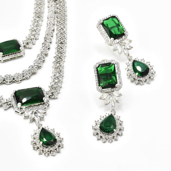 Easha Green Diamond Necklace Set - The Pashm