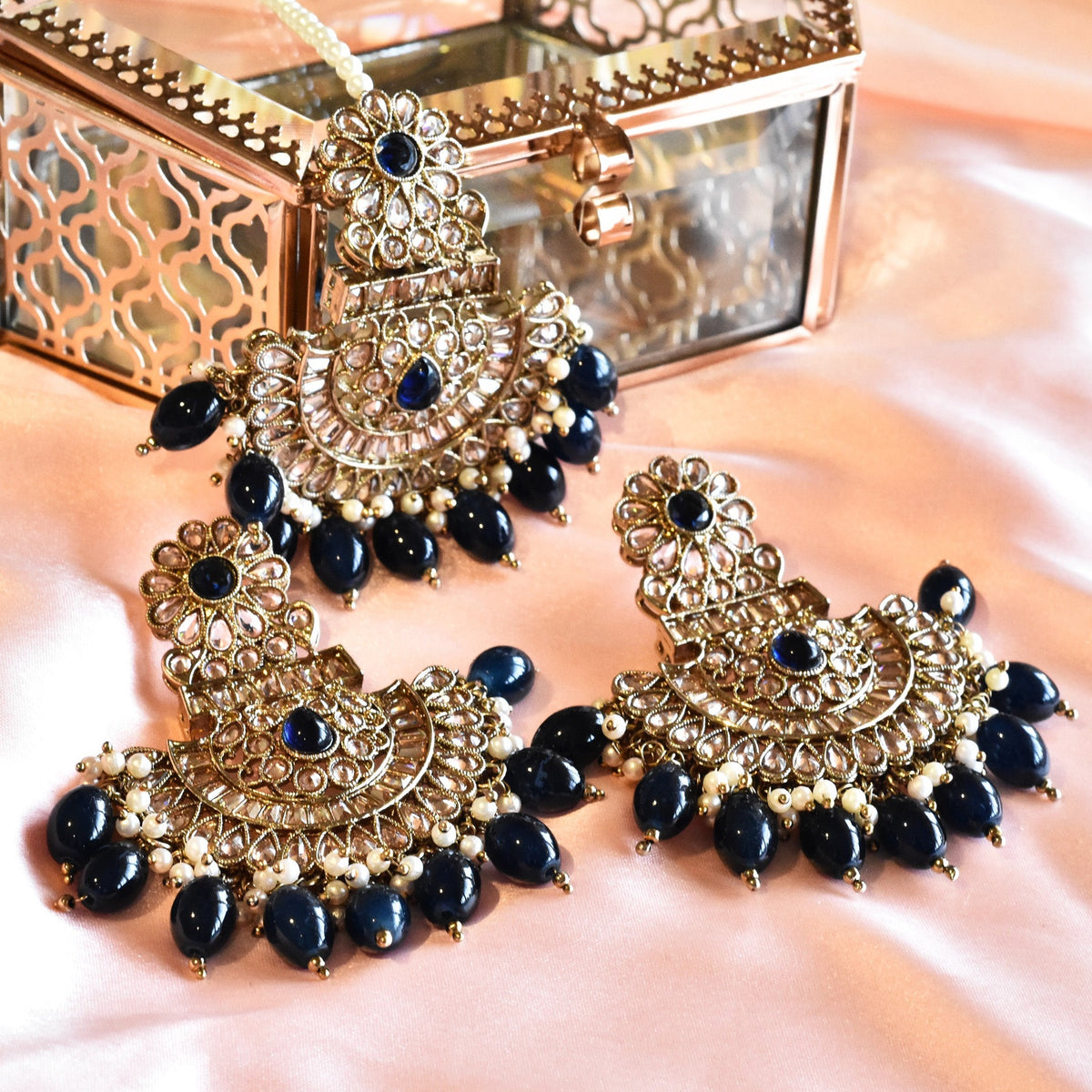 Piya Jarkan Earrings Black - The Pashm