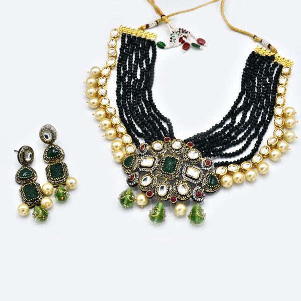 Riiva Antique Pendant Kundan Haar Set Green - The Pashm
