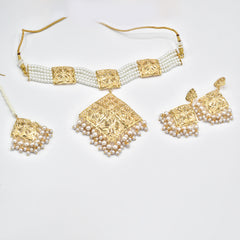 Mahveen Jadau Choker Set