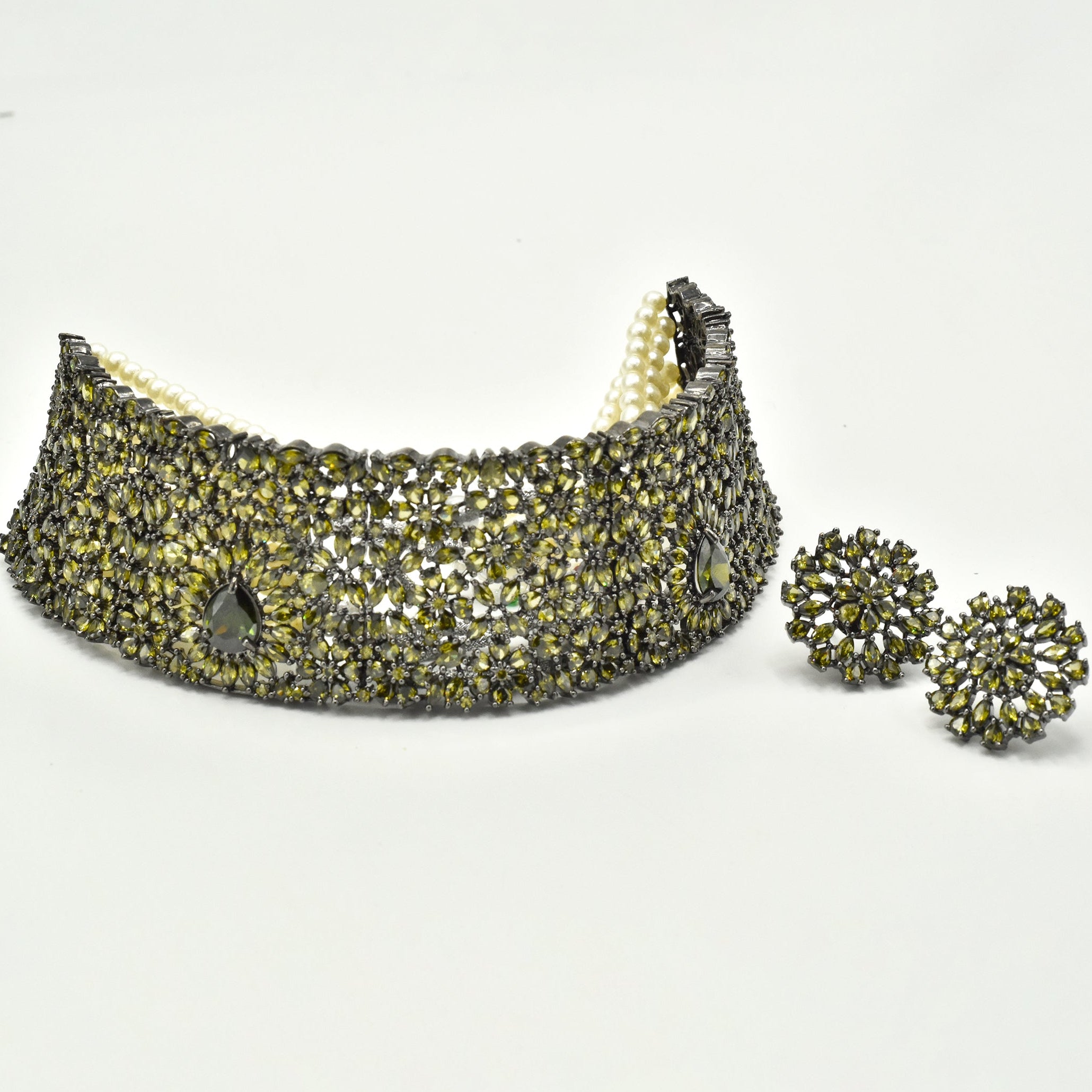 Malaka Olive Green Vintage Choker - The Pashm