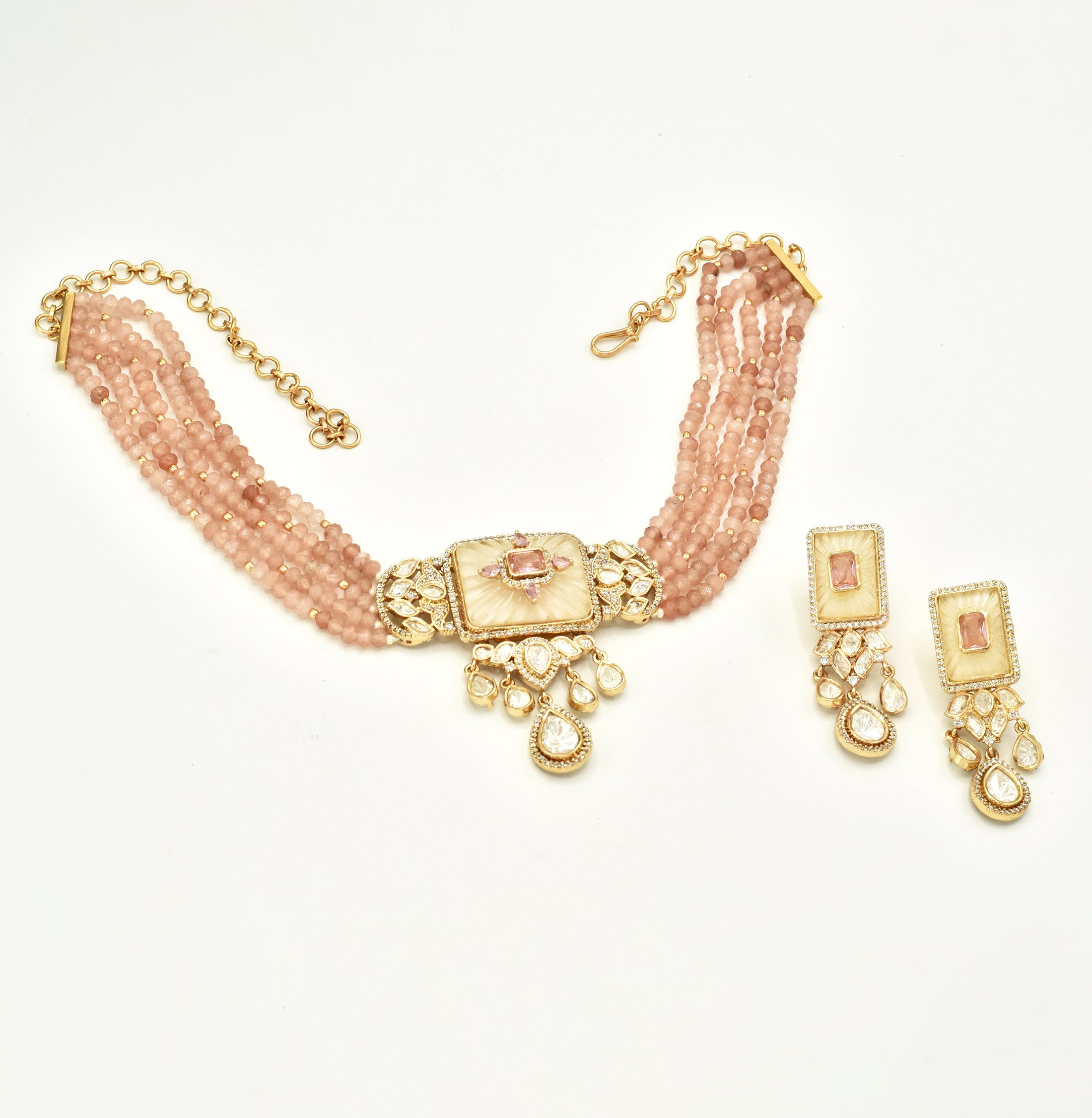Siya Peach Beaded Carved Cabochon Polki Choker - The pashm
