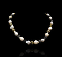 Mireya Baroque Pearl Necklace - The Pashm