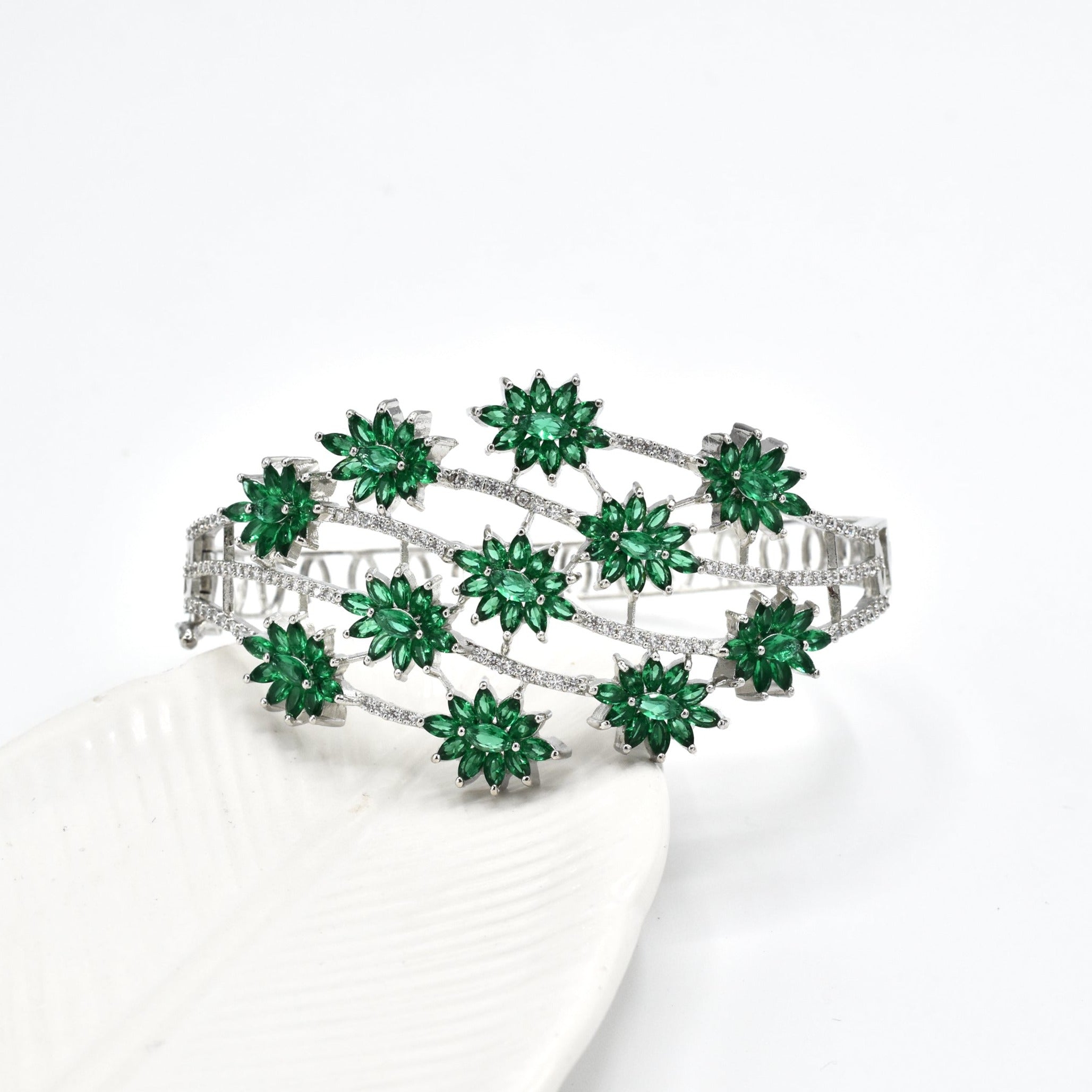 Emma Flower Bracelet - Green - The pashm