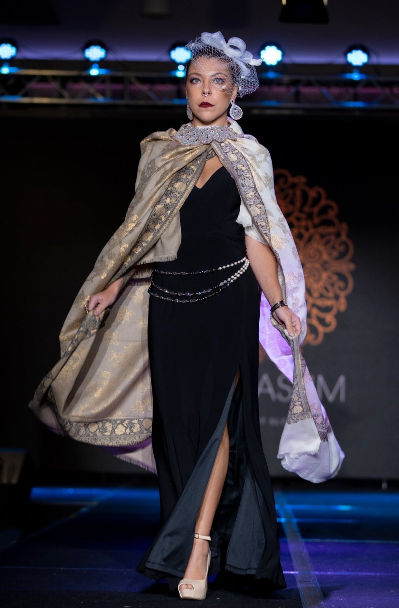 Tilla Contrast Border Beige Weave Wool Shawl - The Pashm