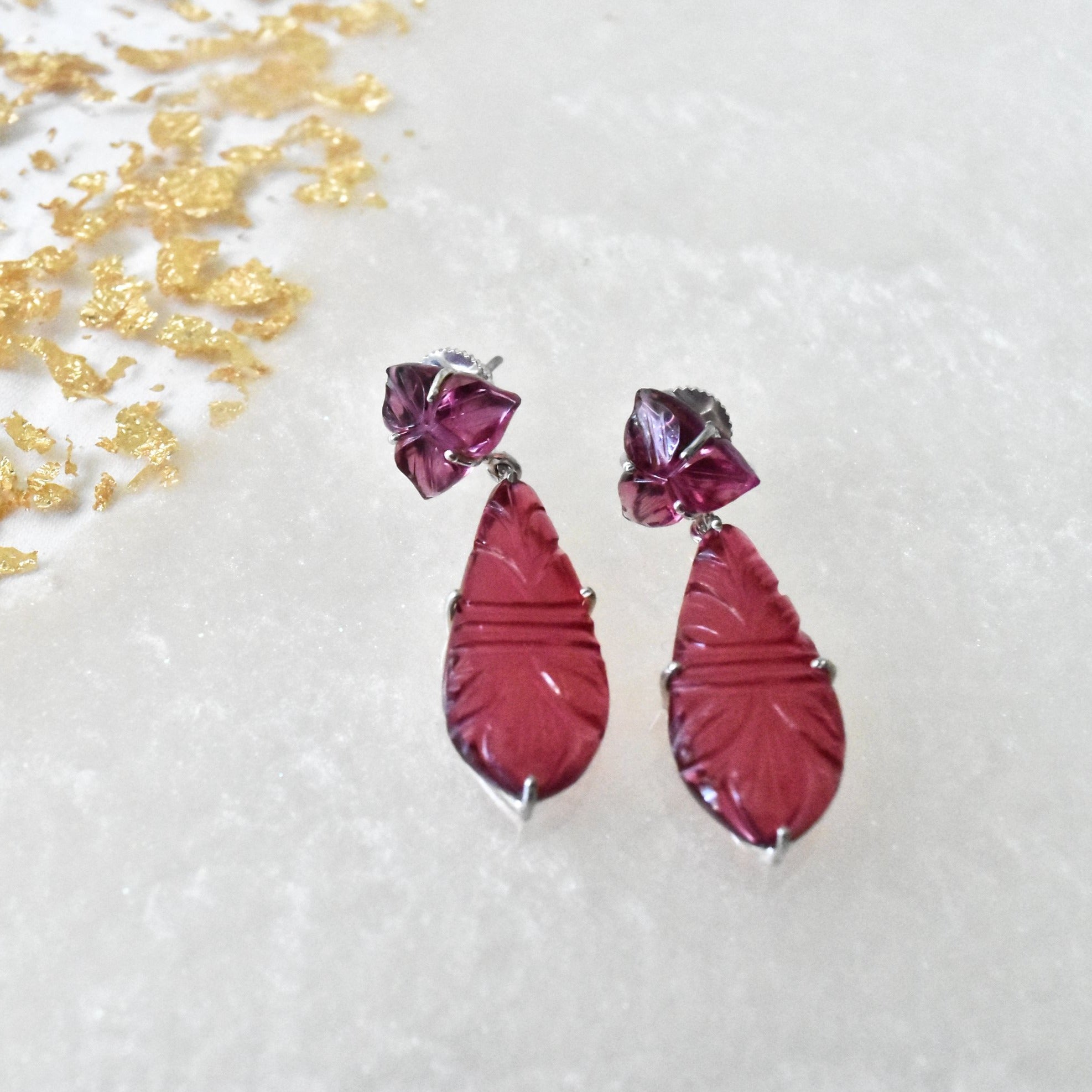 Pakhi Handmade Carved Stone Earrings Red - The Pashm